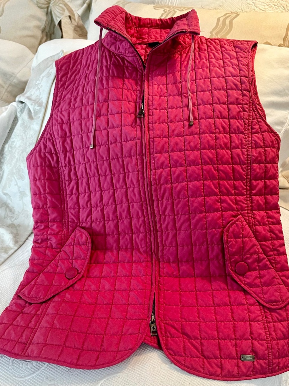 Vintage Max Mara Weekend - Hot Pink Quilted Ladies Vest - Size Small